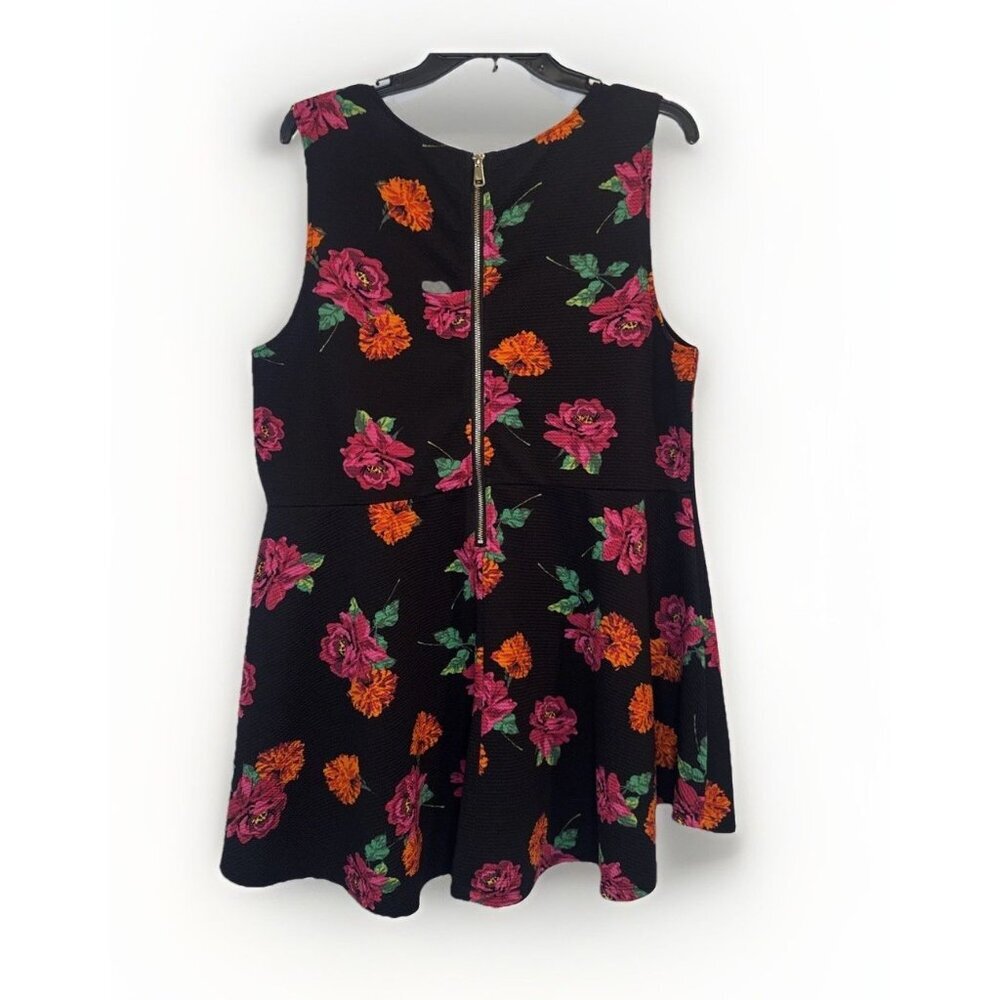 TORRID Women’s Colorful Floral High Low Zip Back Sleeveless Blouse Top Sz 2X - Picture 4 of 10